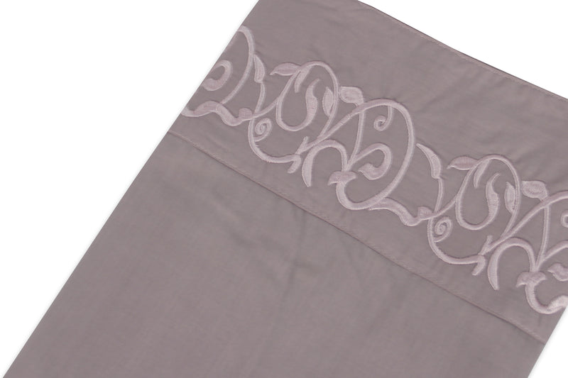 200 TC Isabela – Embroidered Egyptian Cotton Bed Sheets – 3 pcs, Stylish & Soft