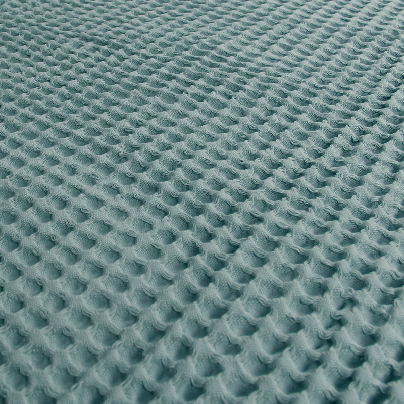 Egyptian Cotton Waffle Throw – Lightweight & Elegant