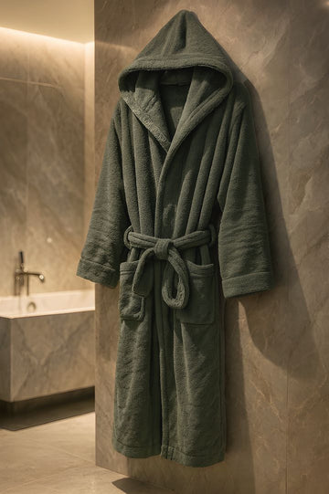 600 GSM Egyptian Cotton Bathrobe – Ultra-Soft & Absorbent