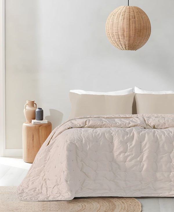 200 TC Egyptian Cotton Blend Quilt – Plush & Elegant for Any Room