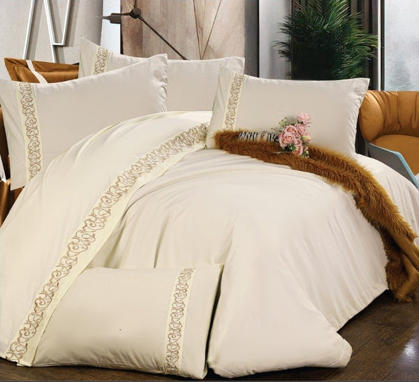 200 TC Isabela – Embroidered Egyptian Cotton Bed Sheets – 3 pcs, Stylish & Soft